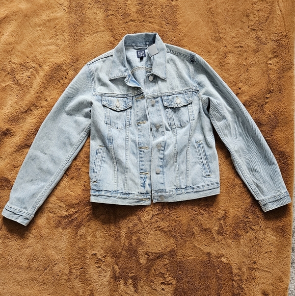 GAP Jean Jacket - Picture 4 of 8